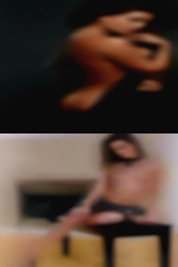 AZ giving guys wet pussy head.